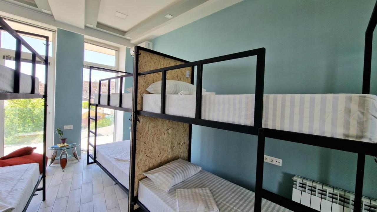 Hostel Puzzle Space Erivan Exterior foto