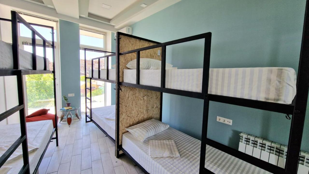 Hostel Puzzle Space Erivan Exterior foto